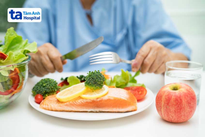 Bị khô khớp gối nên ăn cá hồi
