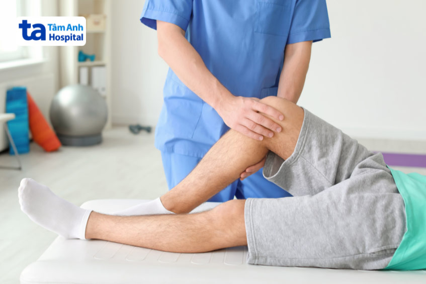 Chăm sóc bệnh nhân bất động ngăn ngừa huyết khối tĩnh mạch sâu chi dưới