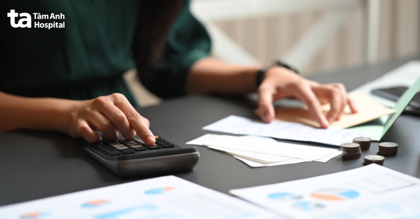 chi phí điều trị sa tinh hoàn