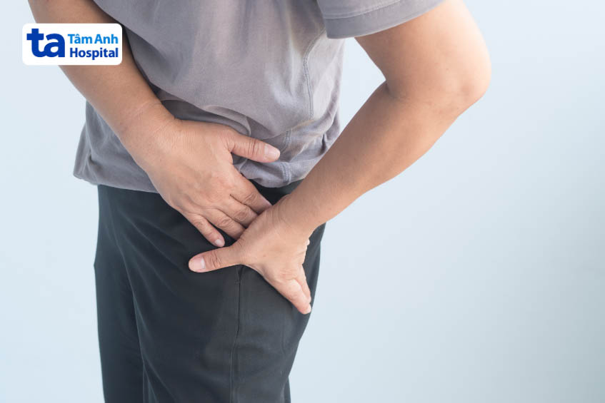 Đau khớp háng khi ngủ dậy nên khám sớm