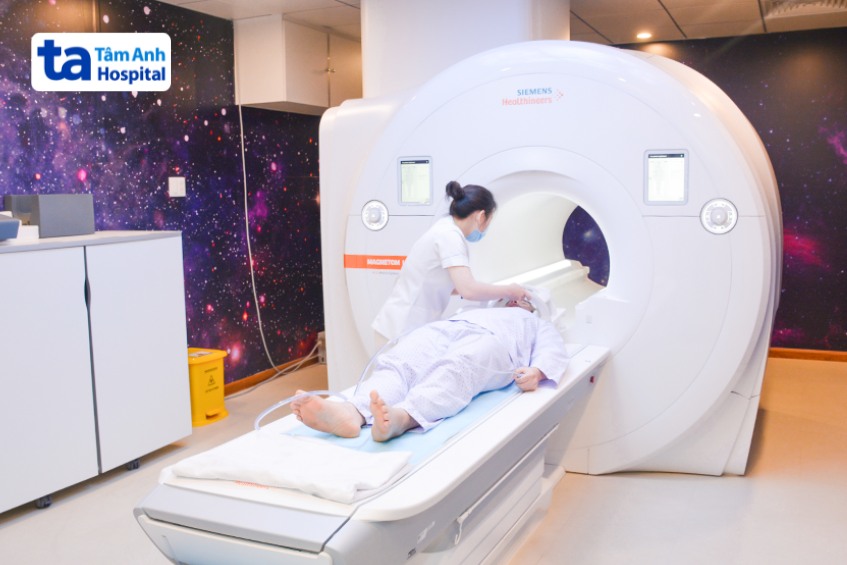 mri chẩn đoán trước khi phẫu thuật bắc cầu động mạch não
