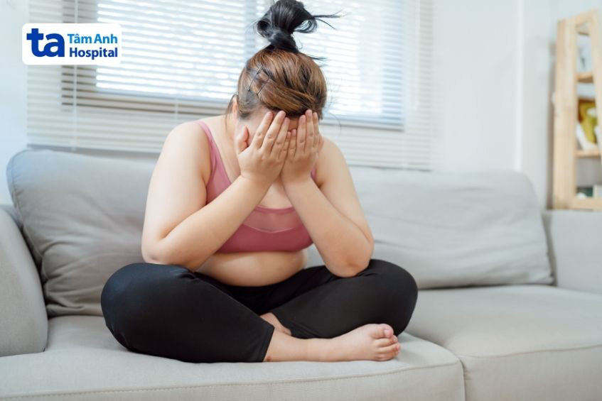 Phụ nữ béo phì là đối tượng nguy cơ cao bị khuyết sẹo mổ