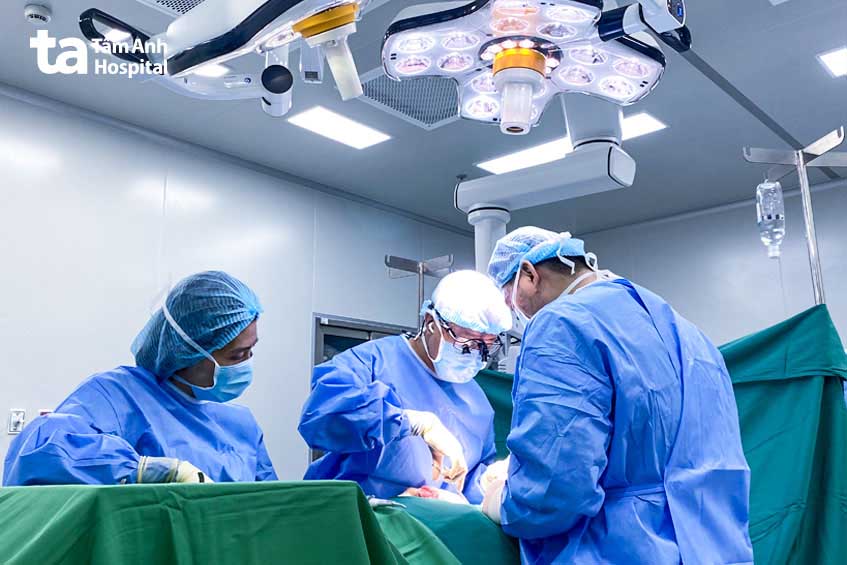 phương pháp phẫu thuật u tuyến giáp hiện đại