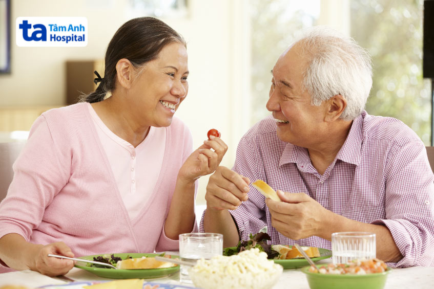 Bệnh nhân sau thủ thuật đốt điện tim cần tuân thủ chế độ ăn uống lành mạnh