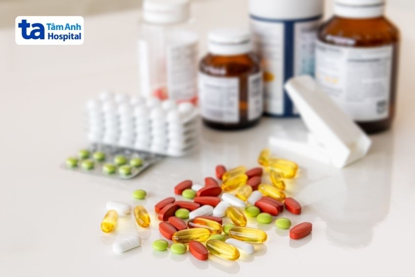 sử dụng thuốc đúng liều lượng theo chỉ định của bác sĩ