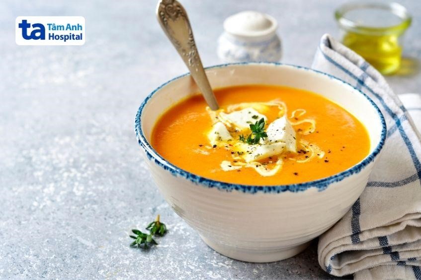 súp bí đỏ và phô mai giúp kích thích bé ăn ngon miệng