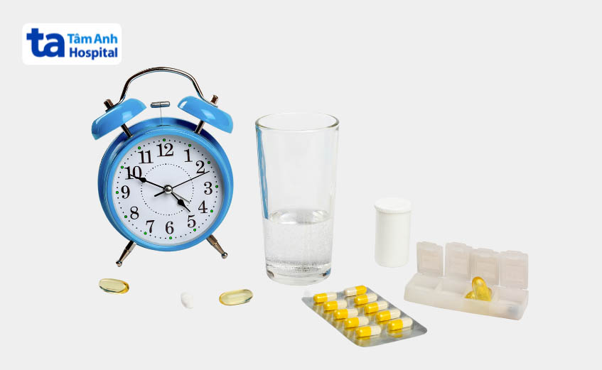 Người bệnh nên dùng thuốc đúng giờ