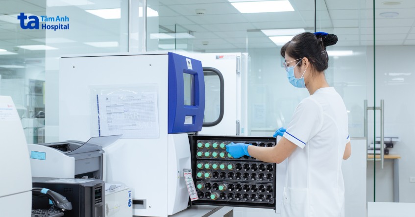 trung tâm xét nghiệm công nghệ cao khép kín