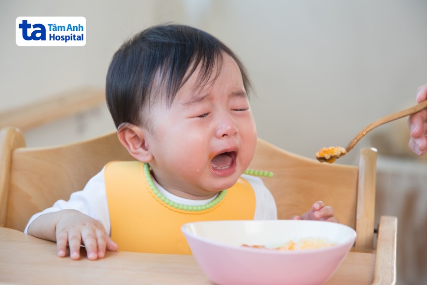 Vắc xin Prevenar 13 có thể khiến trẻ biếng ăn tạm thời