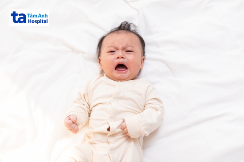 Tình trạng nhiễm trùng sơ sinh kéo dài