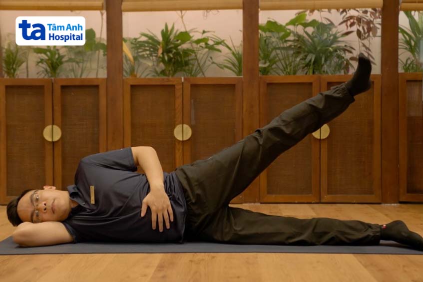 Bài tập cơ mông nhỡ phục hồi thoái hóa khớp háng