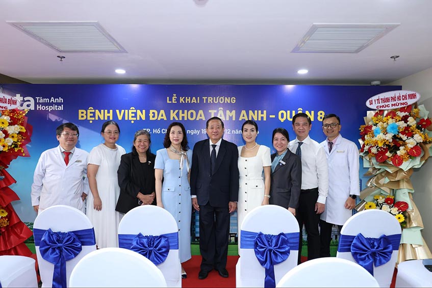 Ban Giám đốc và các bác sĩ, chuyên gia đầu ngành của BVĐK Tâm Anh TP.HCM và BVĐK Tâm Anh - Quận 8
