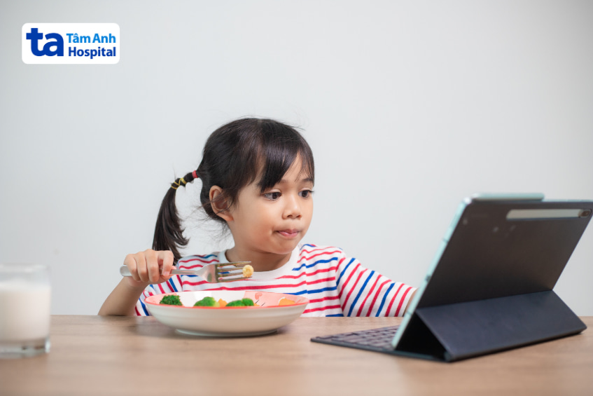 Nguyên nhân trẻ biếng ăn suy dinh dưỡng