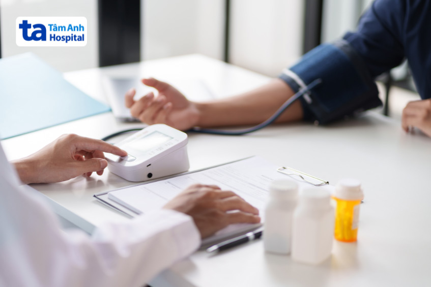 Bệnh nhân tăng huyết áp, có thể được chỉ định sử dụng thuốc theo yêu cầu của bác sĩ