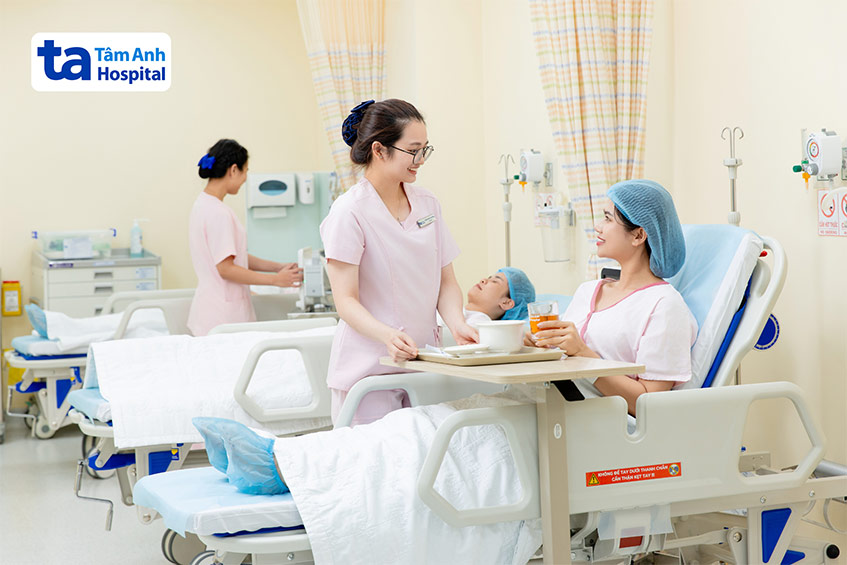 Bệnh viện mang đến dịch vụ chăm sóc, điều trị sức khỏe theo tiêu chuẩn quốc tế, tạo sự thoải mái và yên tâm cho người bệnh
