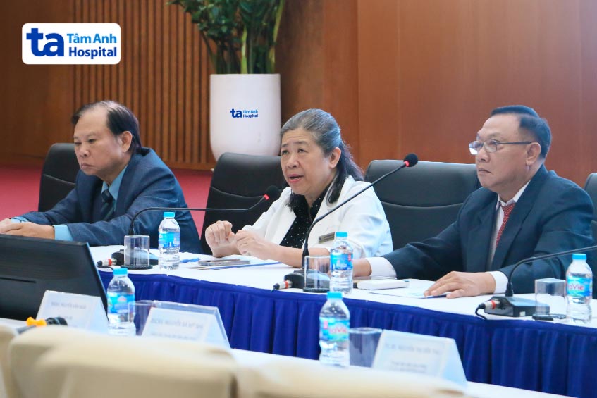 các chuyên gia đầu ngành tại hội nghị
