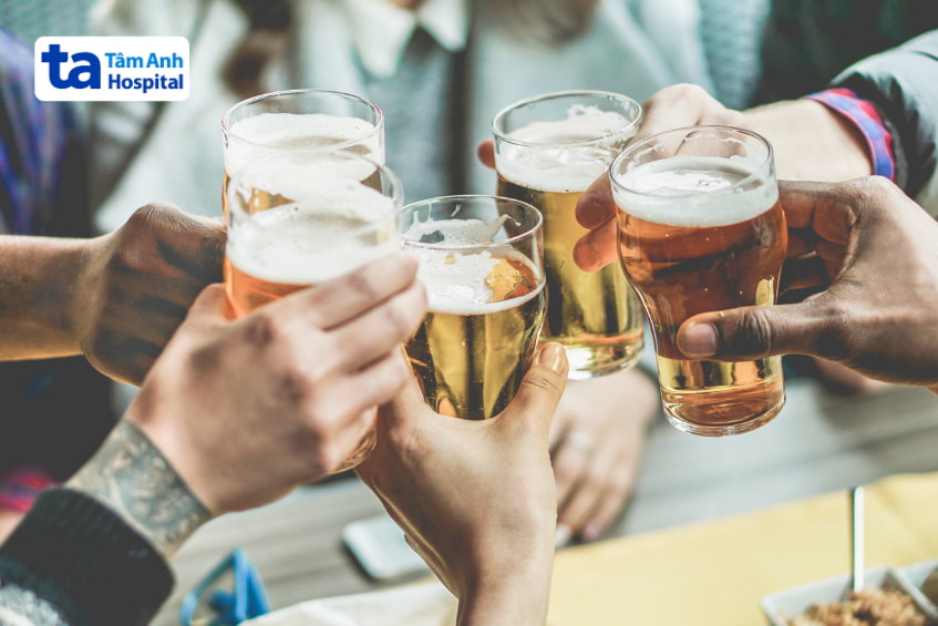 Bệnh nhân chạy thận kiêng ăn gì? Rượu bia