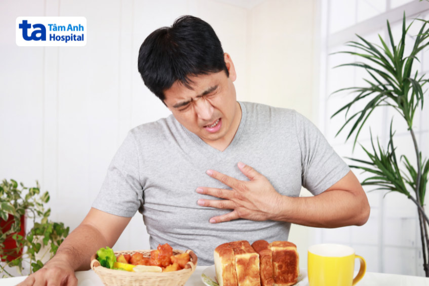 Chế độ ăn uống và lối sống không lành mạnh làm tăng nồng độ lipid trong máu