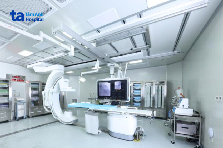 Chụp mạch máu số hóa xóa nền bằng hệ thống máy DSA Philips Azurion Robotic Celing FlexArm hiện đại tại Bệnh viện Đa khoa Tâm Anh TP.HCM