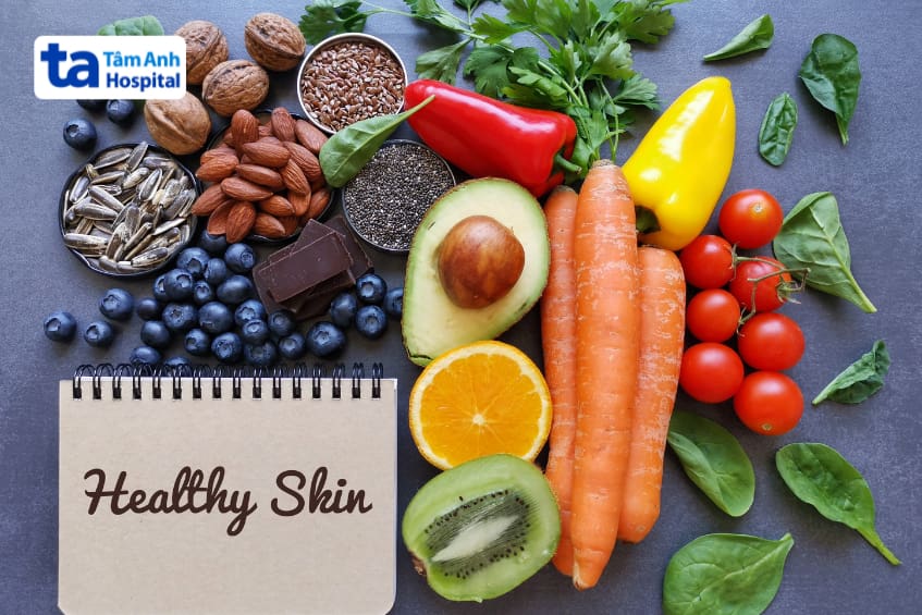 Vai trò của chế độ ăn uống trong việc kiểm soát tình trạng dầu mụn