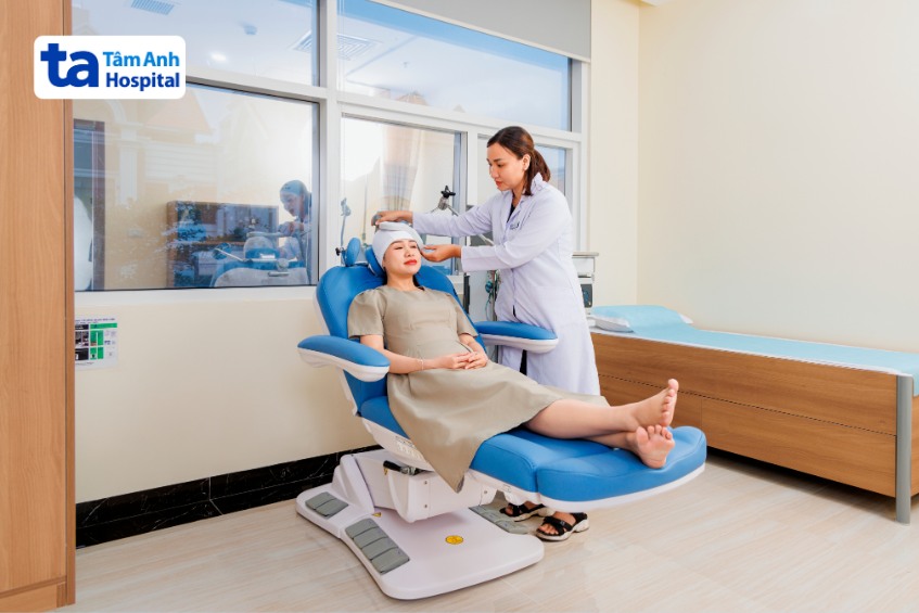 điều trị bệnh động kinh bằng kích thích từ trường xuyên sọ