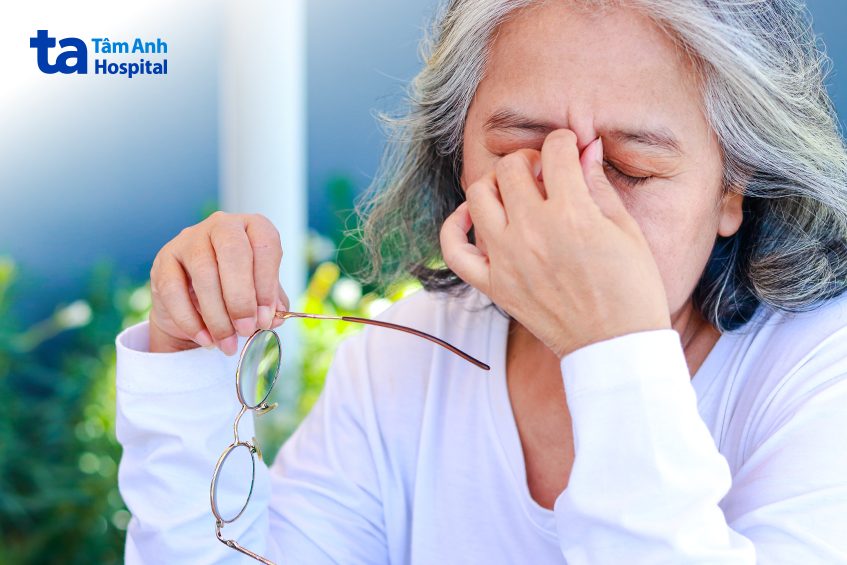 đục thủy tinh thể có thể gây mất thị lực