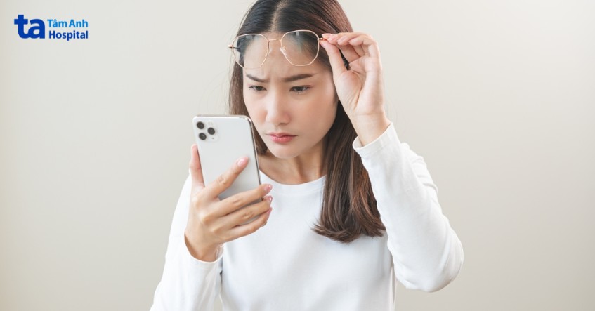 đục thủy tinh thể giảm thị lực