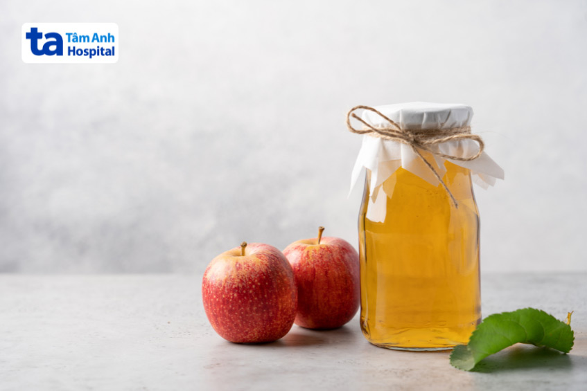 Giấm táo đang trở thành sự lựa chọn phổ biến của những người gặp tình trạng mỡ máu cao