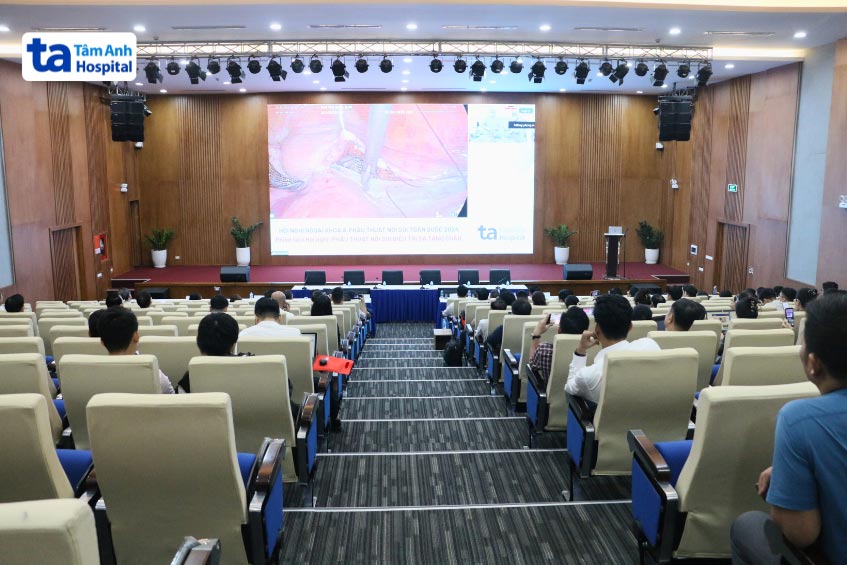 hội nghị thu hút hàng trăm chuyên gia