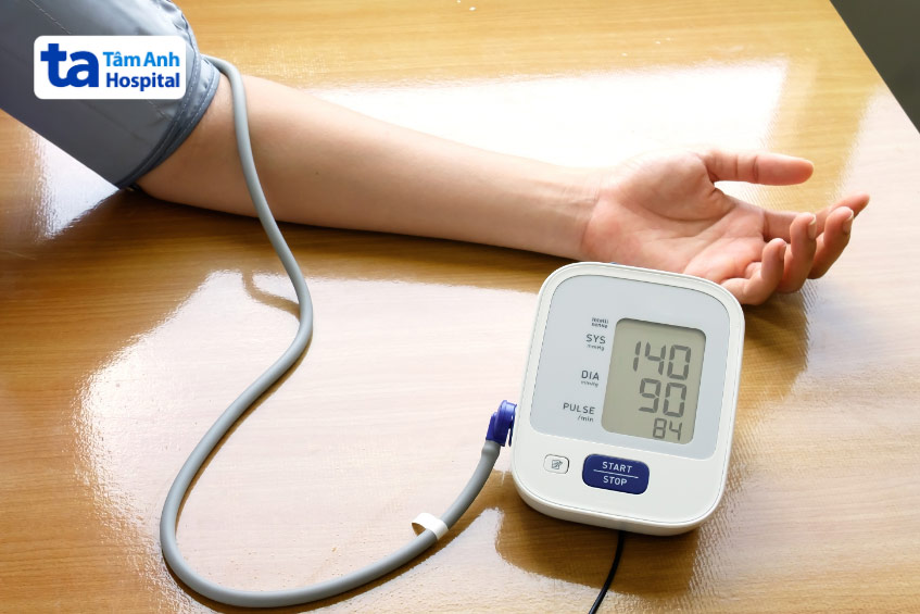 Huyết áp trên 140/90 mmHg được xác định là tăng huyết áp độ 1