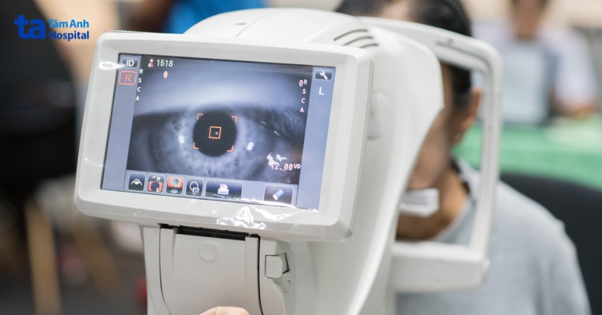 khám mắt định kỳ phát hiện bệnh