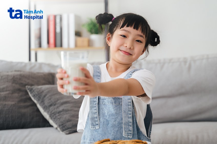 không dùng risedronate cho trẻ