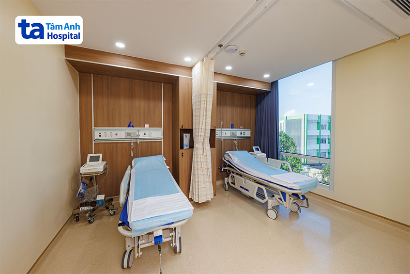 Không gian bệnh viện thiết kế hiện đại, sang trọng và đảm bảo sự riêng tư, thoải mái cho khách hàng