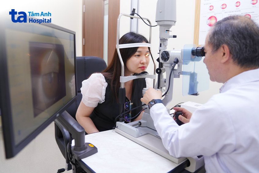 kiểm tra mắt định kỳ phát hiện bệnh lý