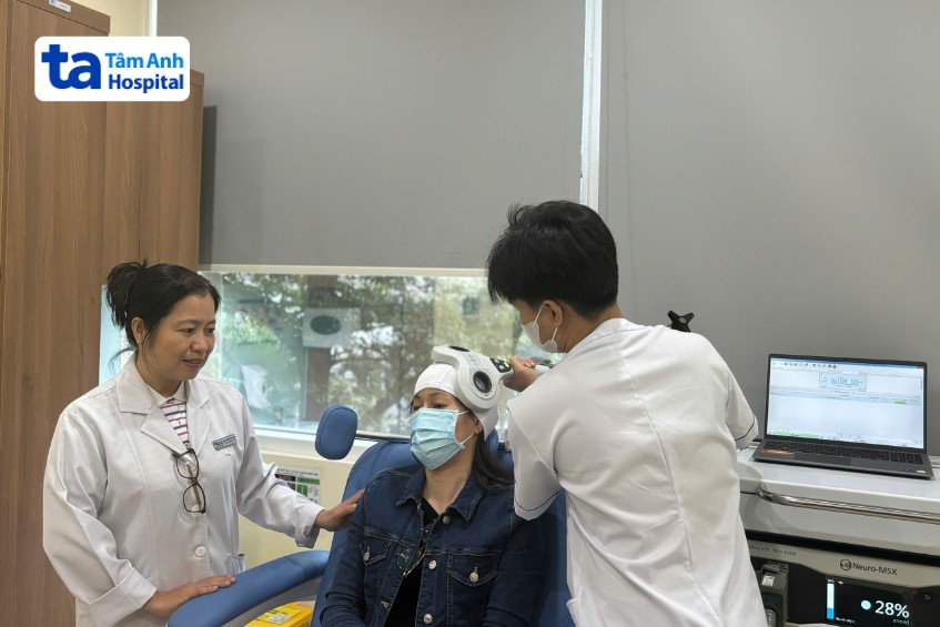 người bệnh điều trị bằng tms tại bv tâm anh