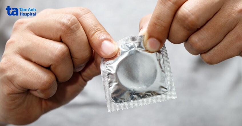 người bệnh viêm tuyến tiền liệt nên dùng bao cao su