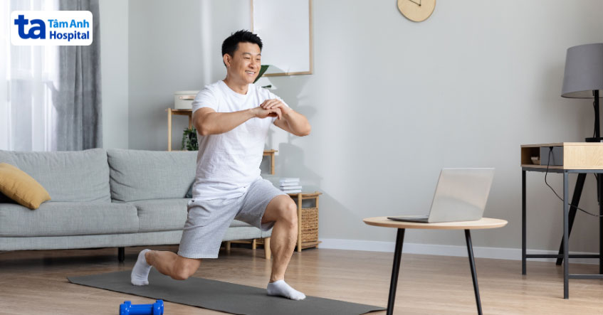 người đàn ông tập thể dục