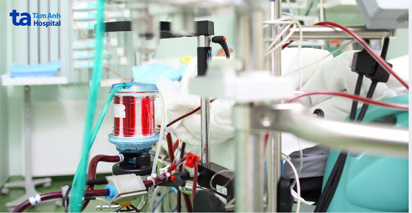 Nguyên lý hoạt động của máy lọc máu liên tục là loại bỏ các chất độc, nước, chất điện giải, chất độc trung gian