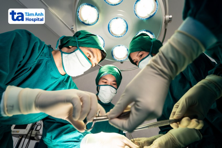 phẫu thuật não điều trị bệnh lý hoặc tổn thương ở não