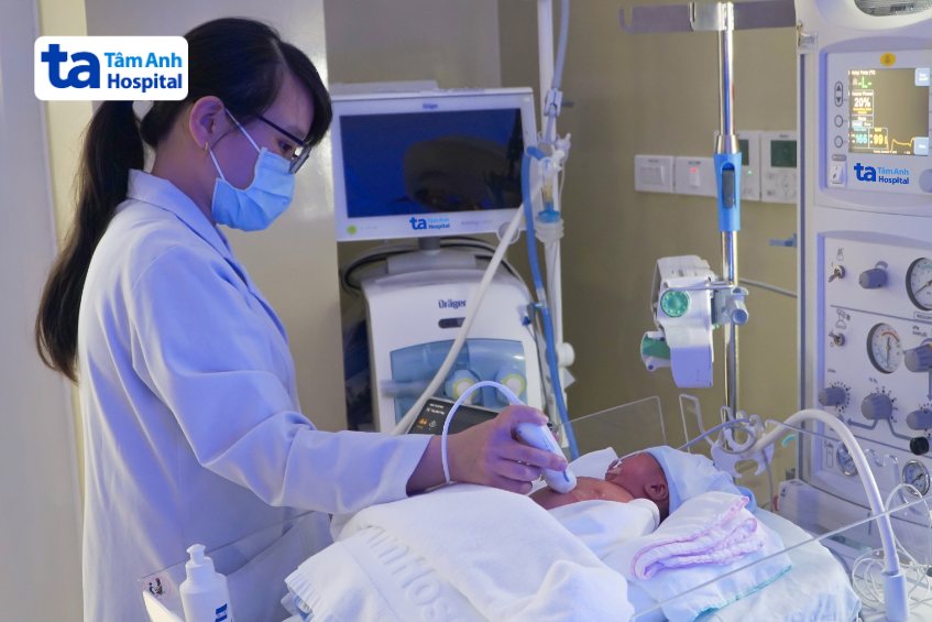 siêu âm nhanh tại giường cho trẻ ở NICU