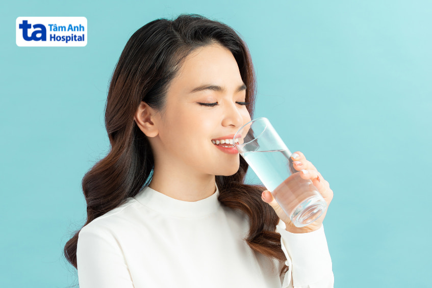 thận yếu nên uống nước gì, nước lọc