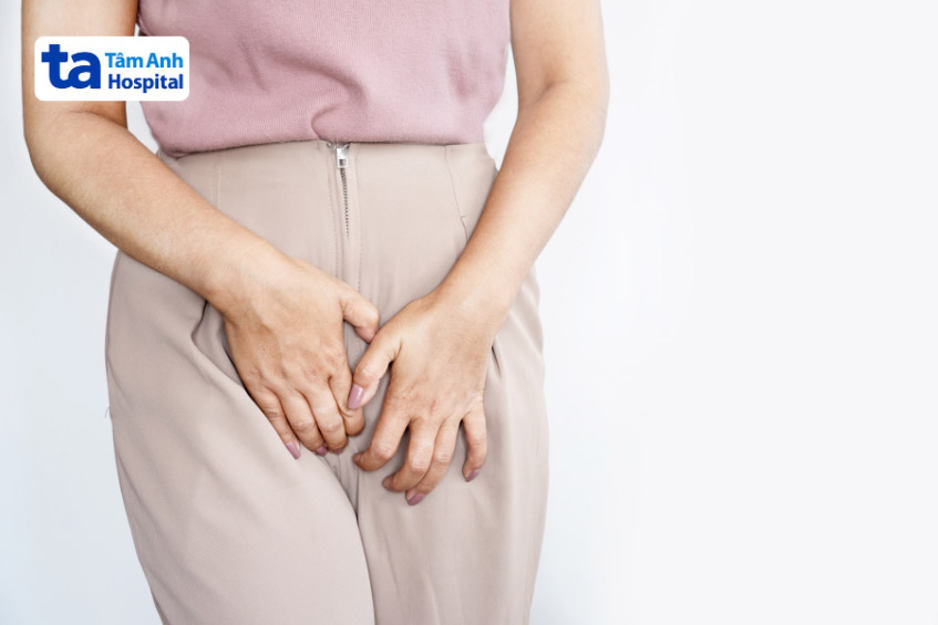 thừa xuyên ngứa rát vùng kín