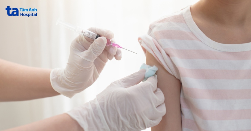 tiêm ngừa vaccine có thể giúp ngăn ngừa giời leo lên đến 97%