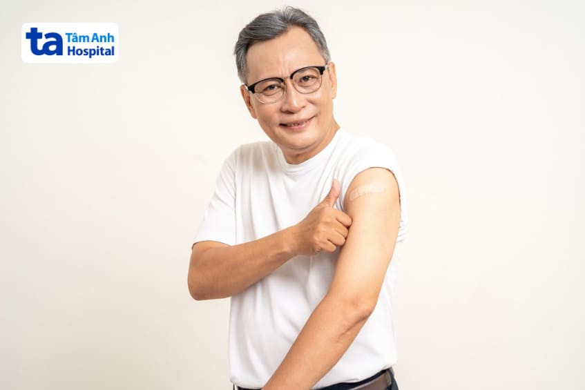 Tiêm vaccine đầy đủ, đúng lịch giúp bảo vệ khỏi nguy cơ mắc bệnh