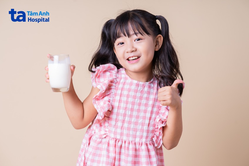 Trẻ em trong độ tuổi dậy thì cần một lượng calci cao hơn