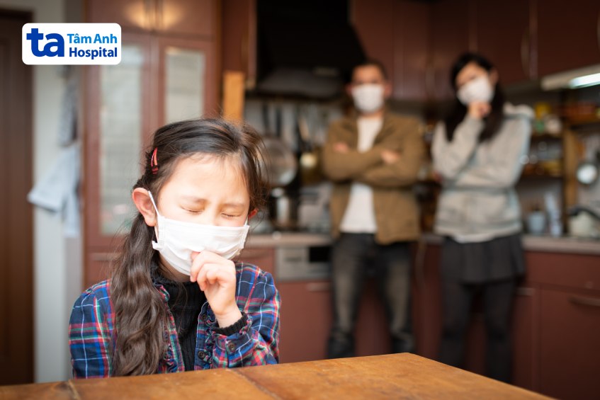 Viêm phổi ở trẻ em có thể do nhiều tác nhân gây bệnh