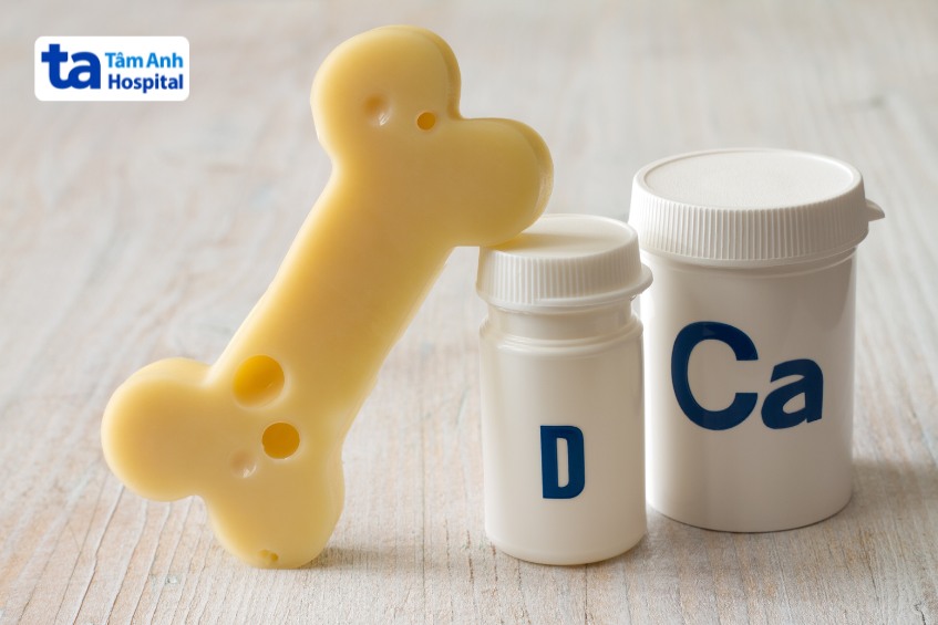 Vitamin D và Canxi là hai thành phần quan trọng