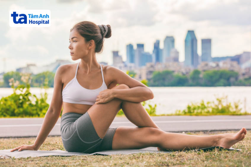 Bài tập chữa đau khớp háng