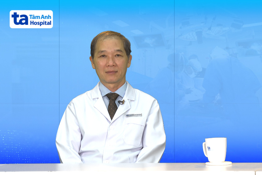 TTƯT.BS.CKII Trần Công Quyền, Phó khoa Ngoại Lồng ngực - Mạch máu, BVĐK Tâm Anh TP.HCM chia sẻ thông tin về phẫu thuật robot