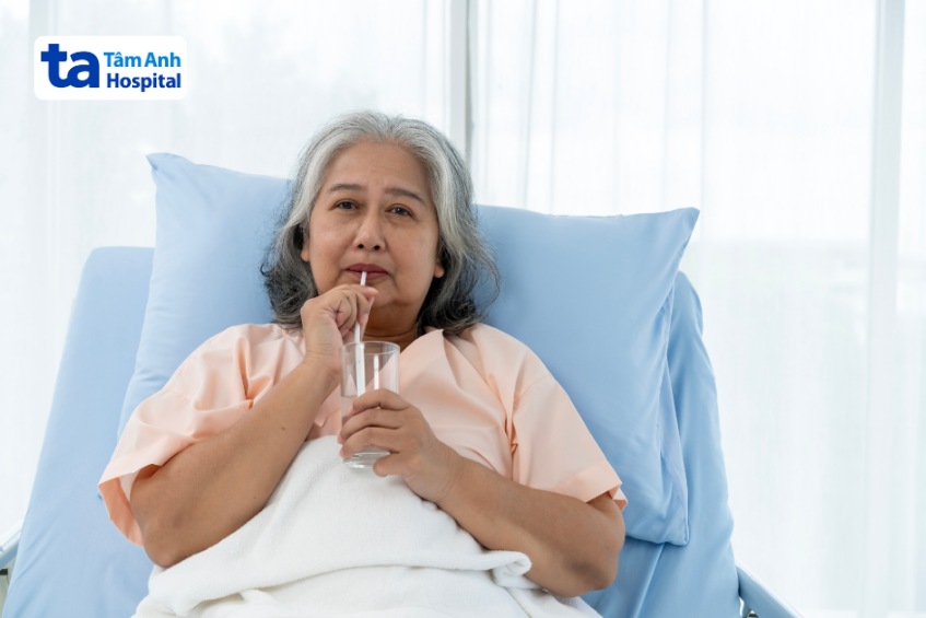 ct não nên nhịn ăn không